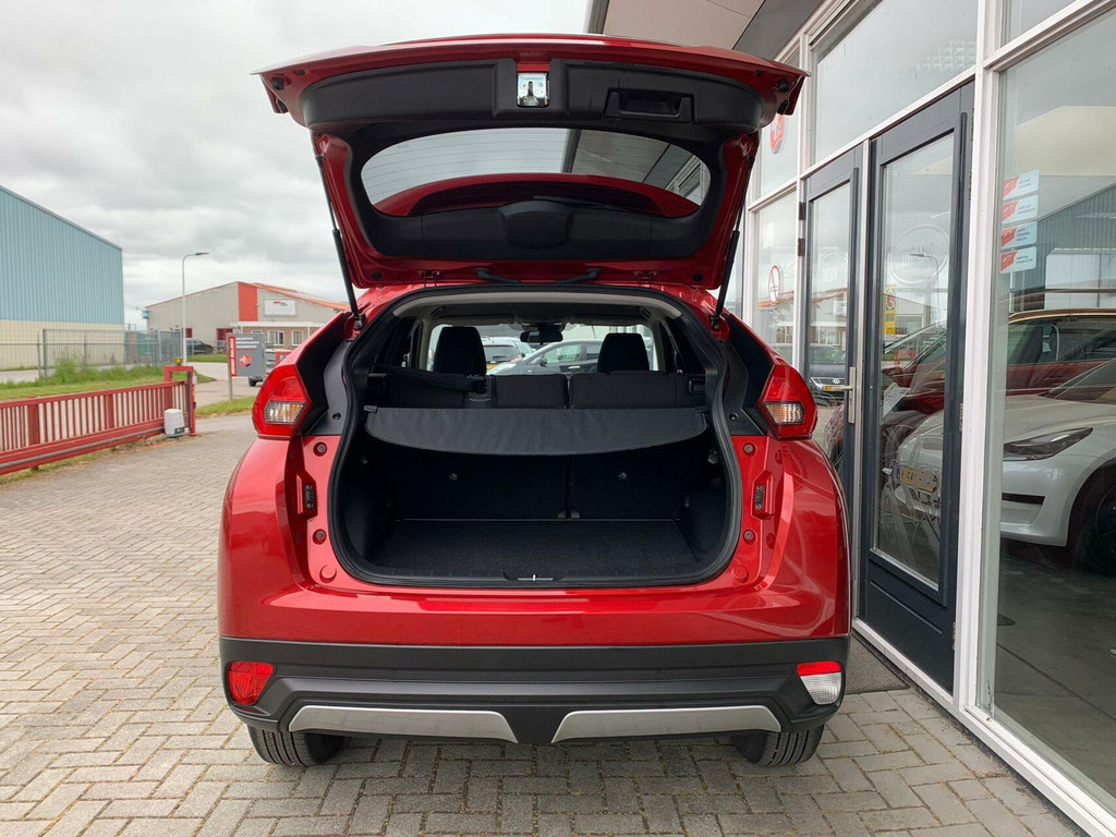 Mitsubishi Eclipse Cross (SR802V) met abonnement