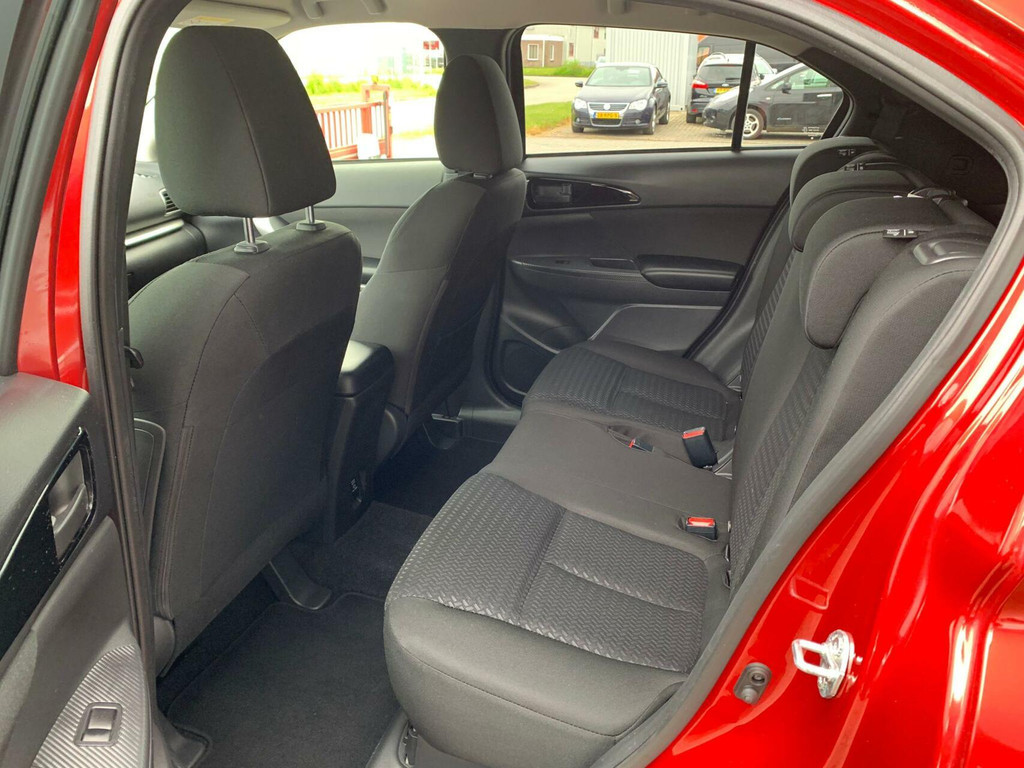 Mitsubishi Eclipse Cross (SR802V) met abonnement