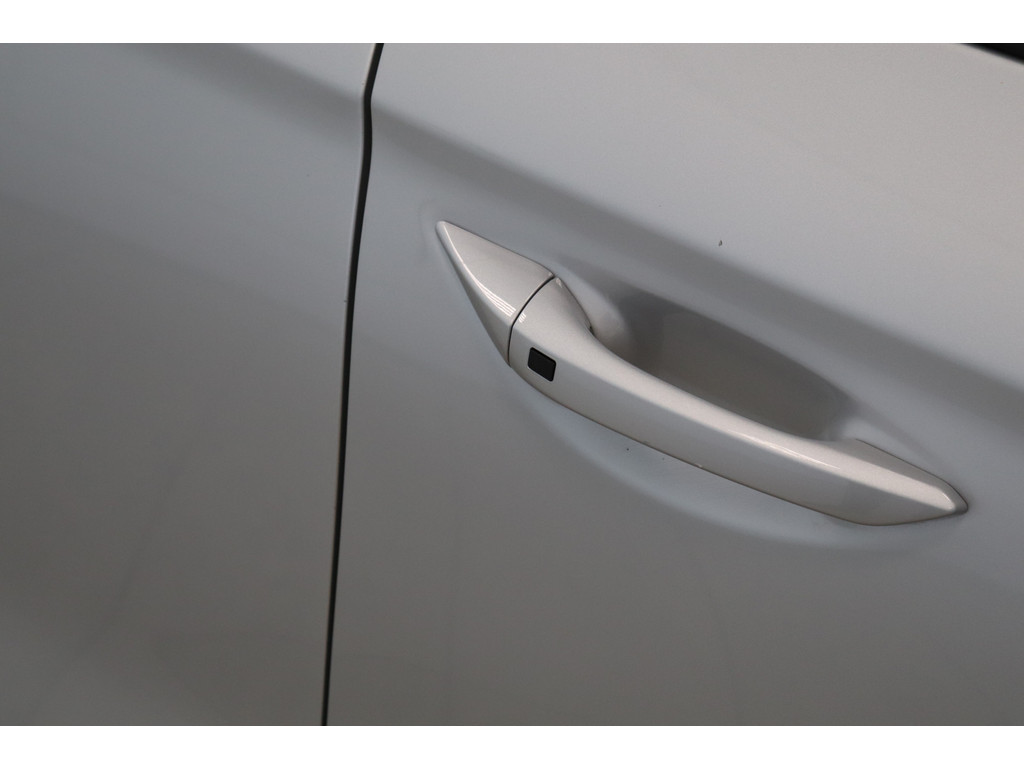 Hyundai IONIQ (ZT249L) met abonnement