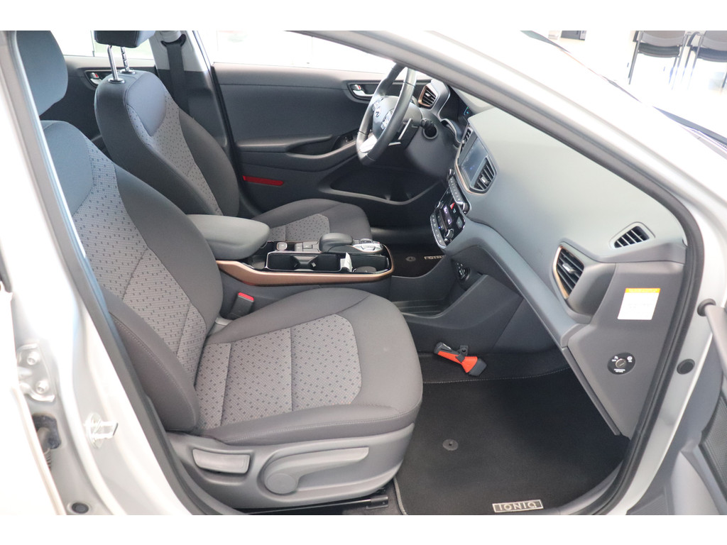 Hyundai IONIQ (ZT249L) met abonnement