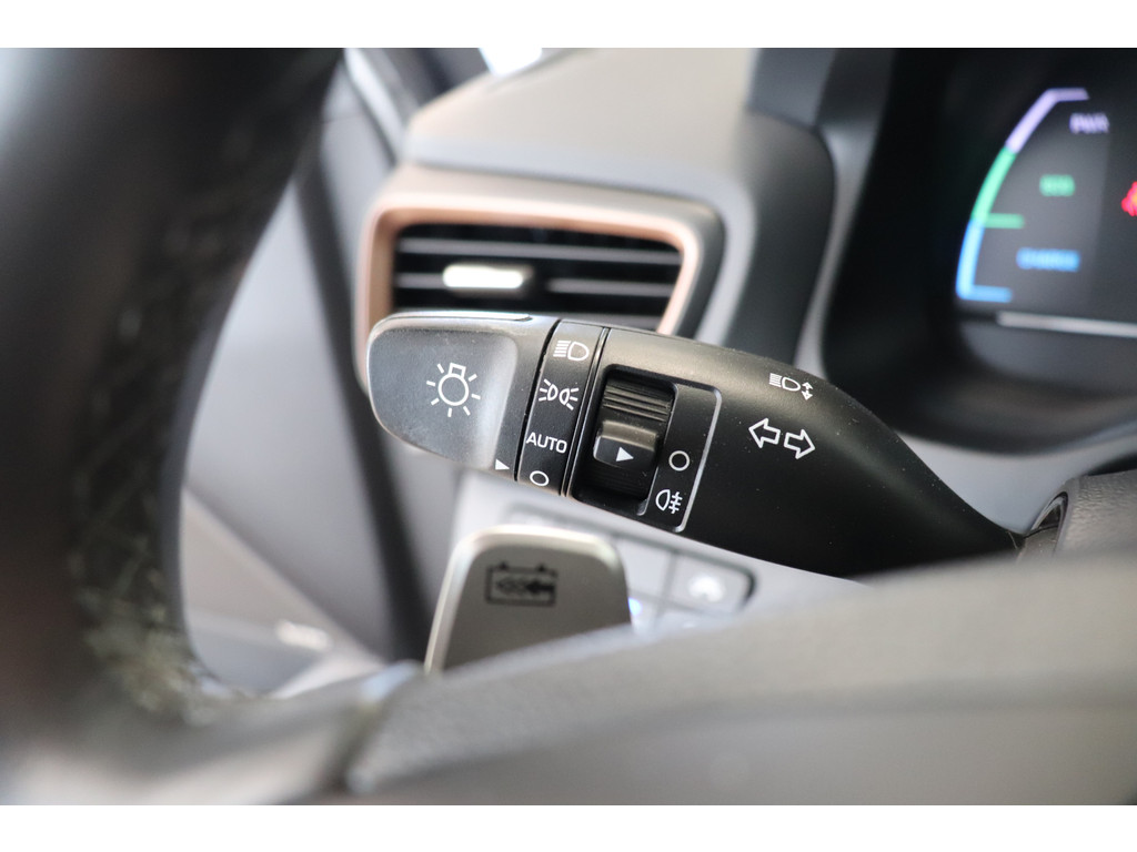 Hyundai IONIQ (ZT249L) met abonnement