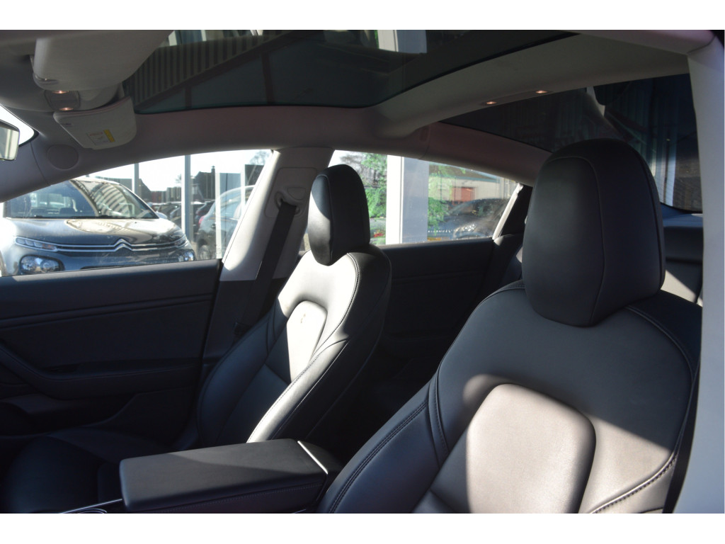 Tesla Model 3 (ZL633D) met abonnement