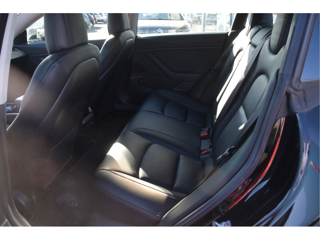 Tesla Model 3 (ZL633D) met abonnement