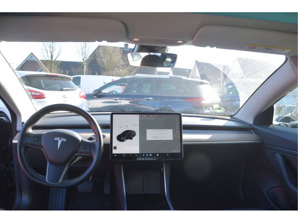 Tesla Model 3 (ZL633D) met abonnement