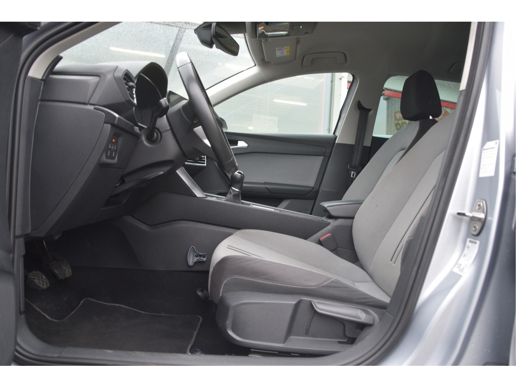 Seat Leon (L133ZJ) met abonnement
