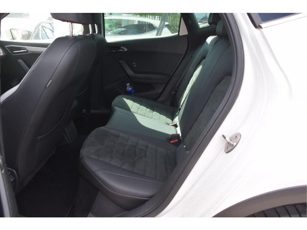 Seat Arona (G393SH) met abonnement