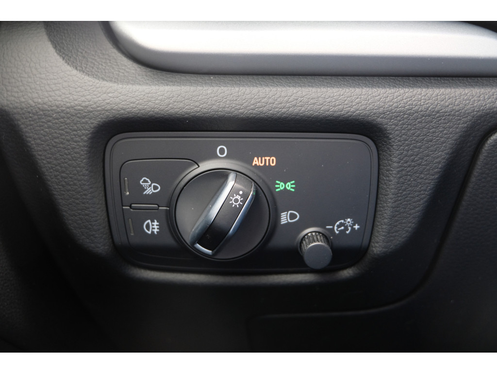 Audi A3 (NB711X) met abonnement