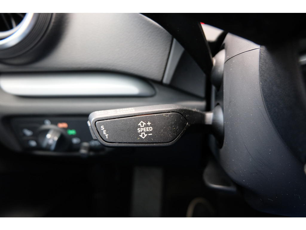 Audi A3 (NB711X) met abonnement