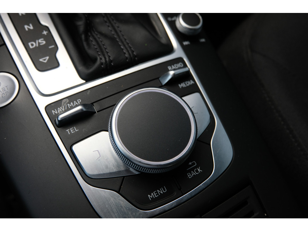 Audi A3 (NB711X) met abonnement