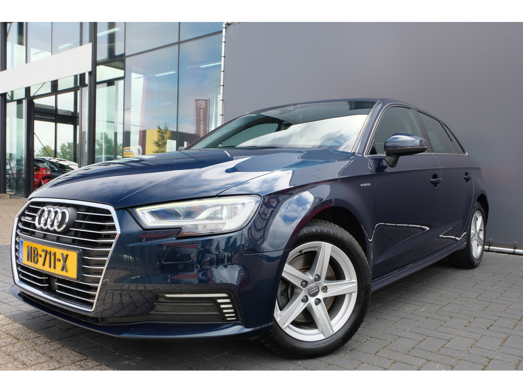 Audi A3 (NB711X) met abonnement