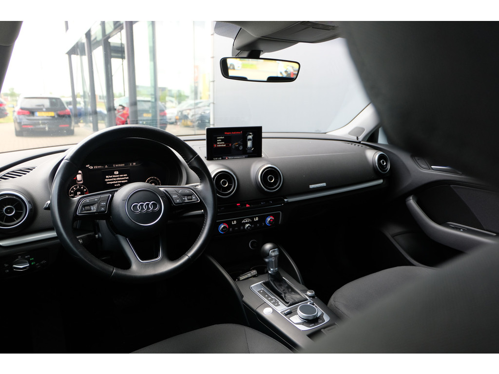 Audi A3 (NB711X) met abonnement