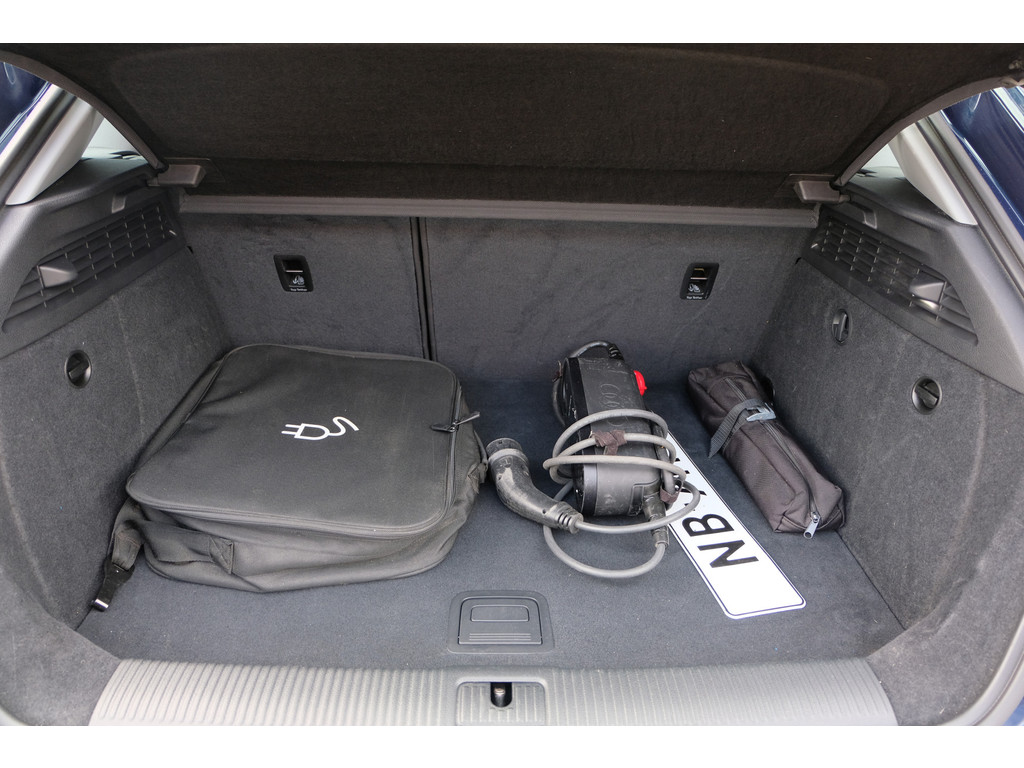 Audi A3 (NB711X) met abonnement