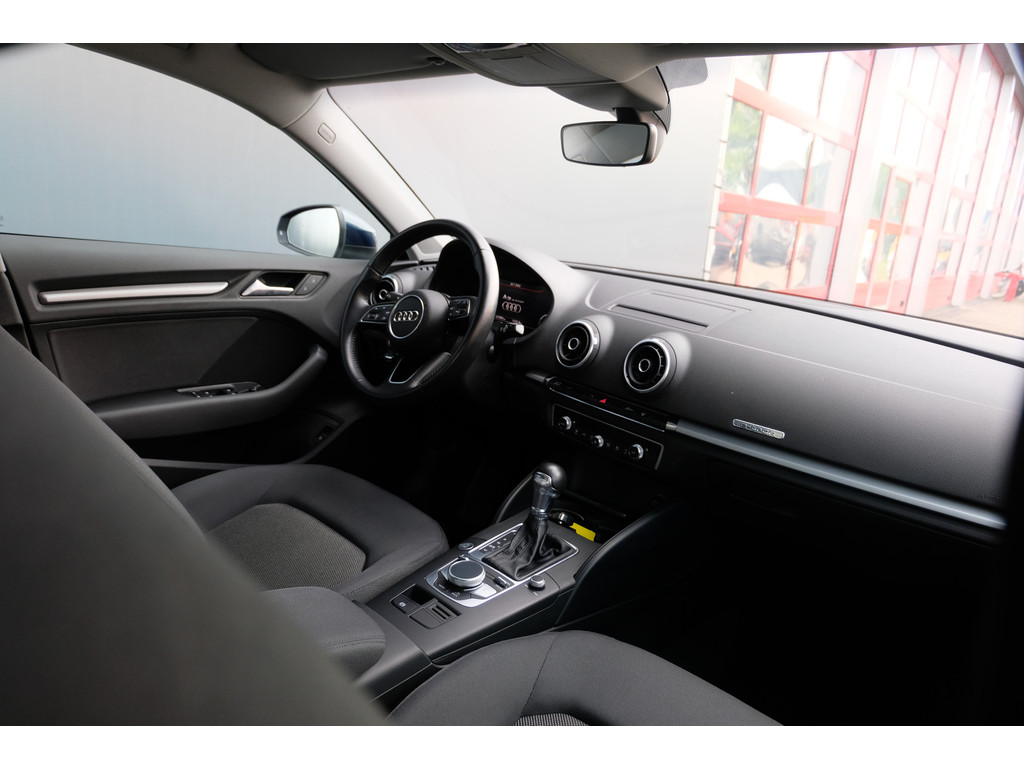 Audi A3 (NB711X) met abonnement