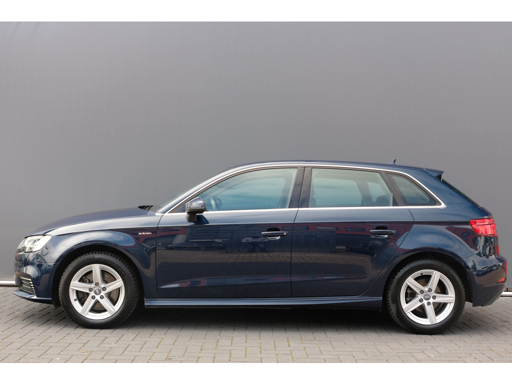 Audi A3 (NB711X) met abonnement