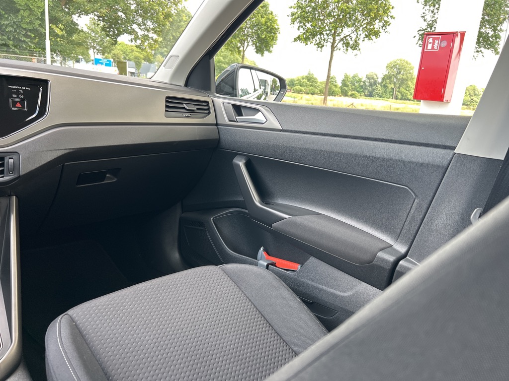 Volkswagen Polo (XR563B) met abonnement