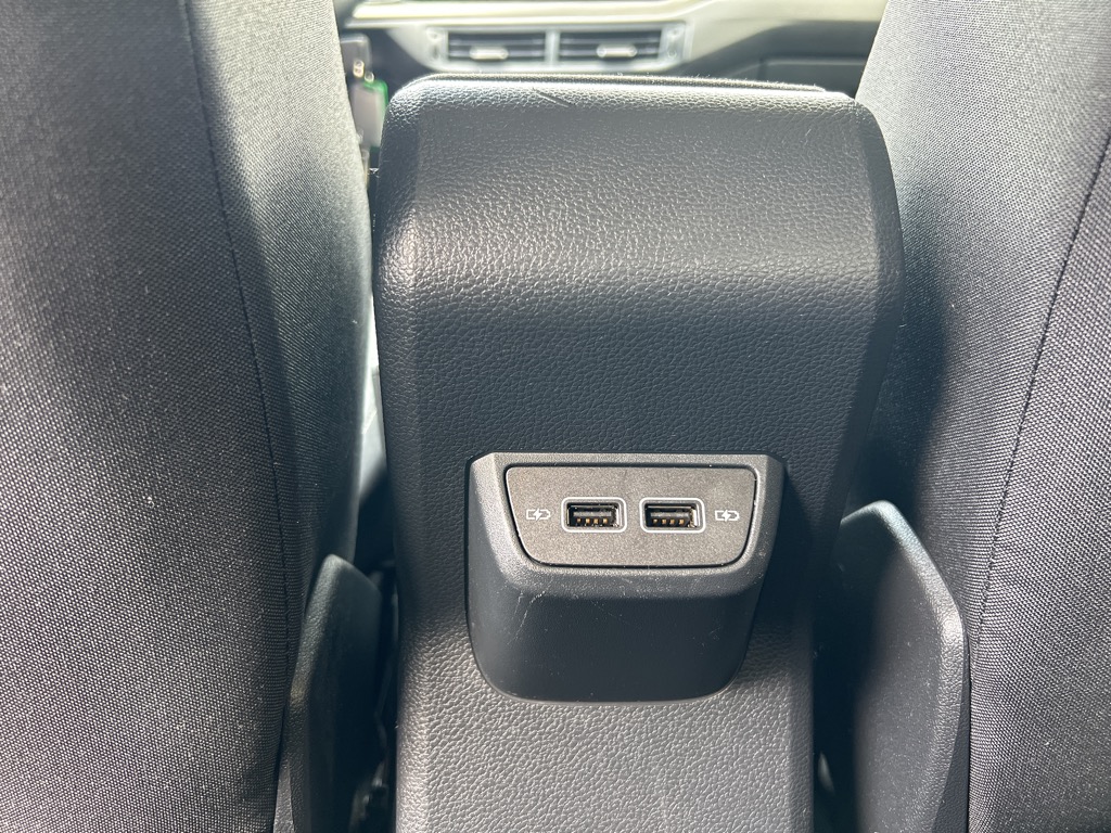 Volkswagen Polo (XR563B) met abonnement