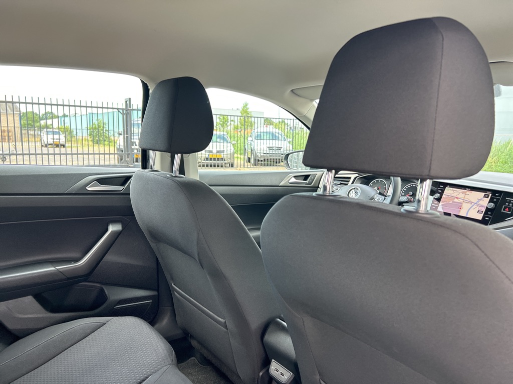 Volkswagen Polo (XR563B) met abonnement