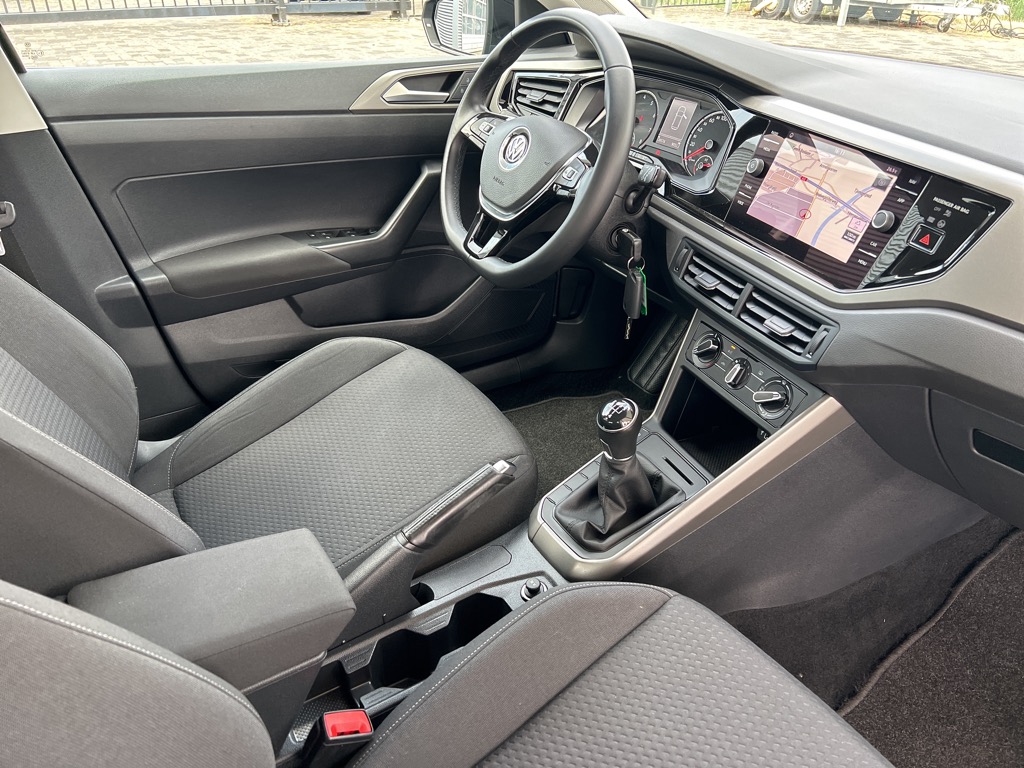 Volkswagen Polo (XR563B) met abonnement