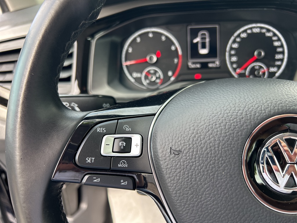 Volkswagen Polo (XR563B) met abonnement