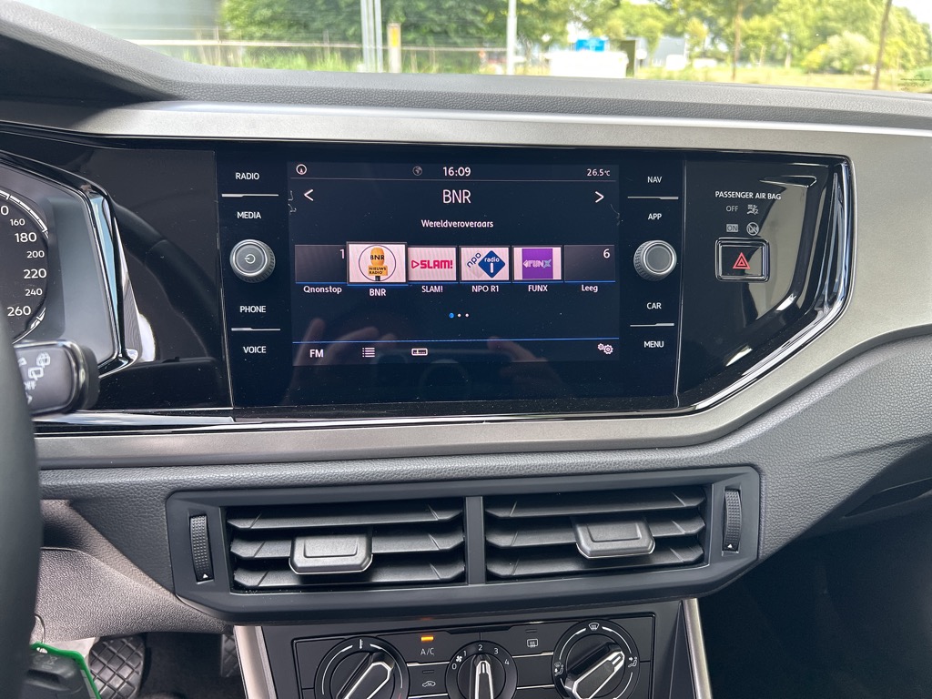 Volkswagen Polo (XR563B) met abonnement