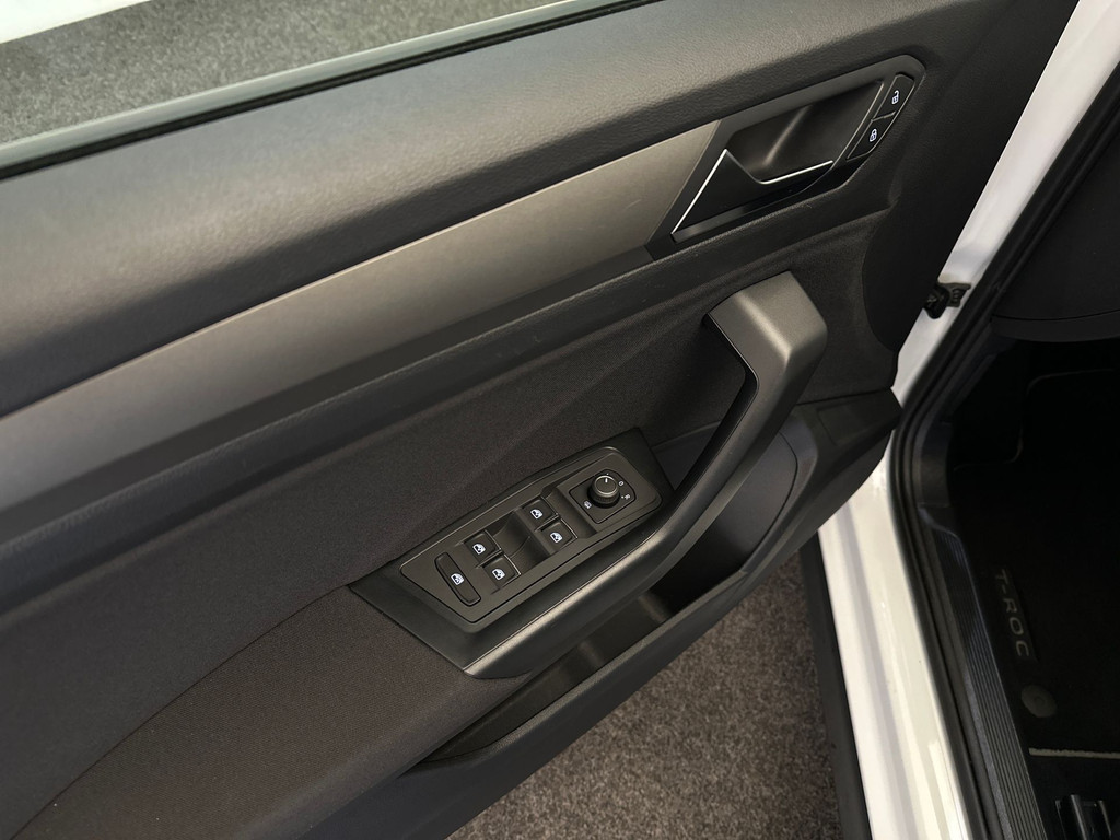 Volkswagen T-Roc (N035XD) met abonnement