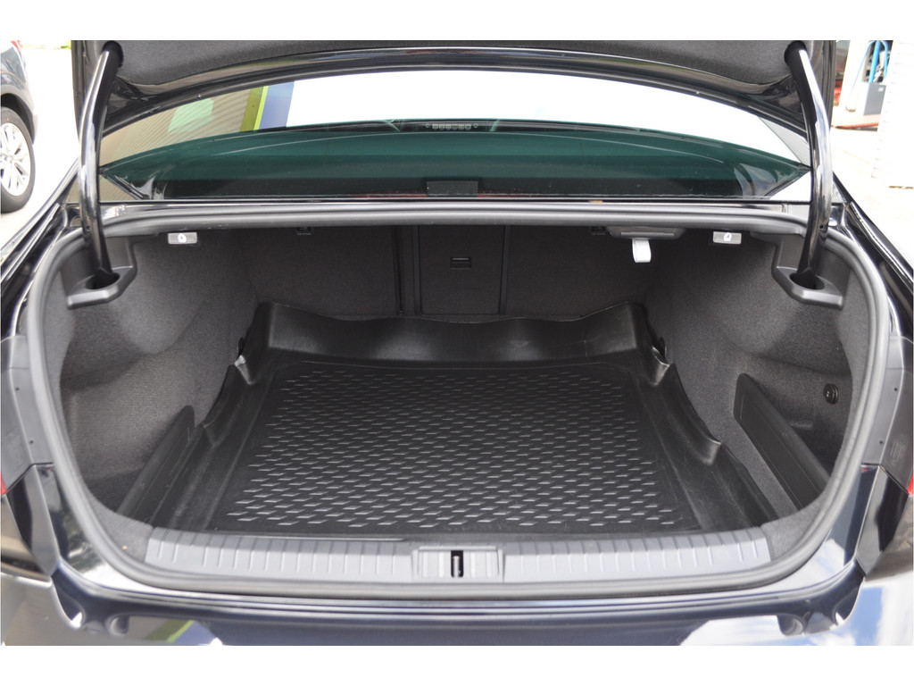 Volkswagen Passat (SZ384K) met abonnement