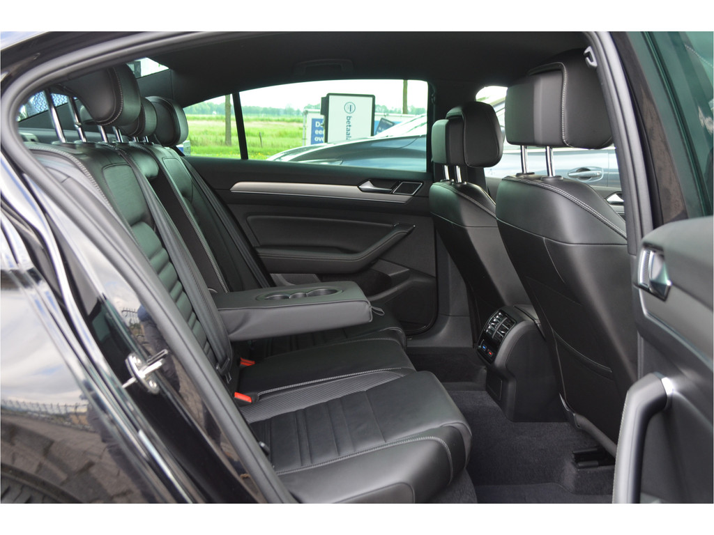 Volkswagen Passat (SZ384K) met abonnement