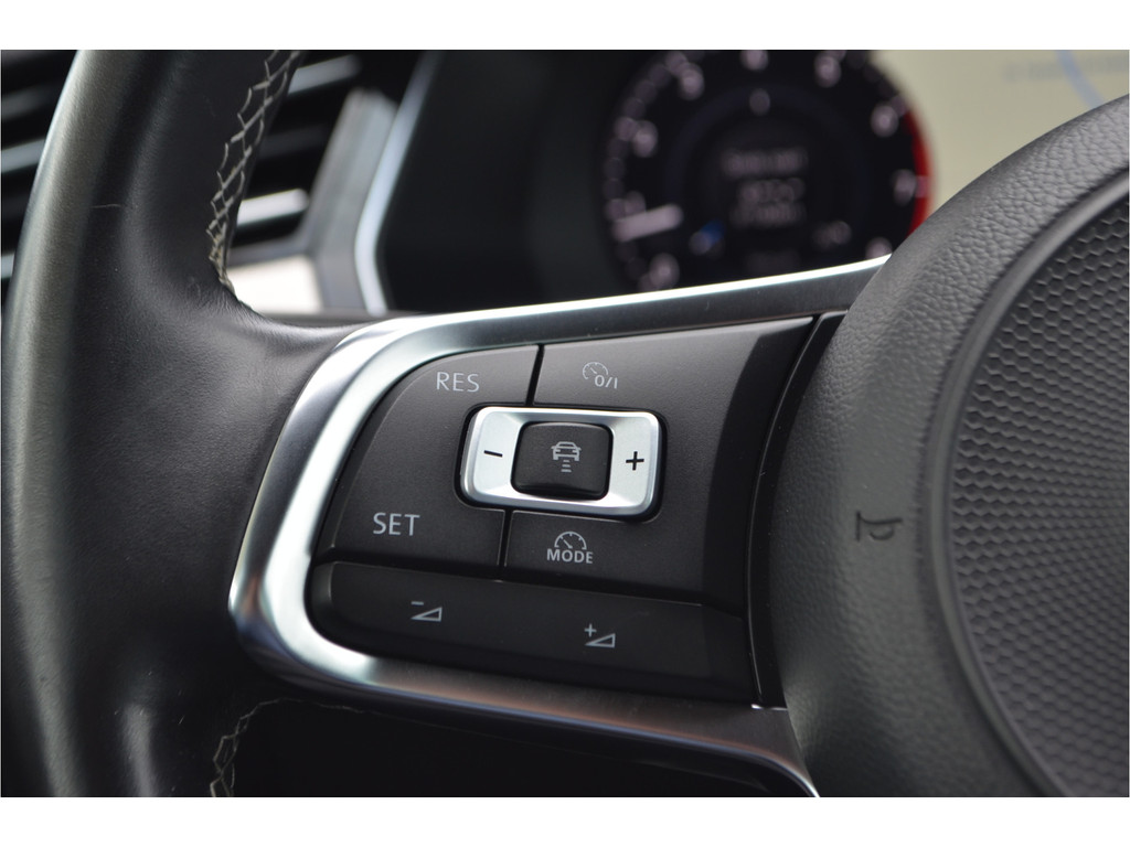 Volkswagen Passat (SZ384K) met abonnement