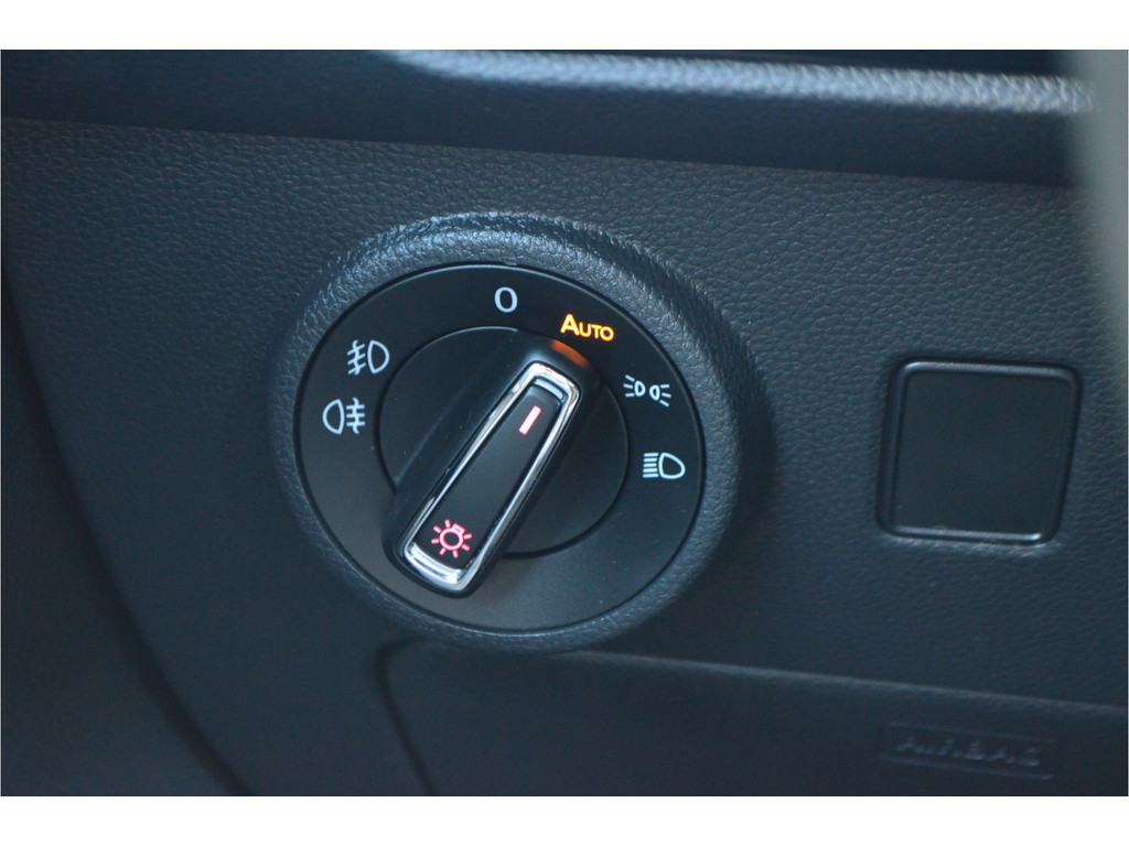 Seat Ateca (RZ628K) met abonnement