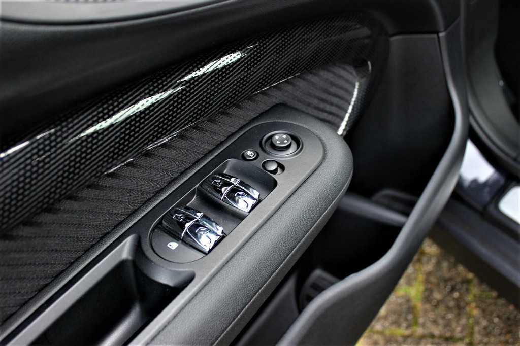 MINI Clubman (J141HR) met abonnement