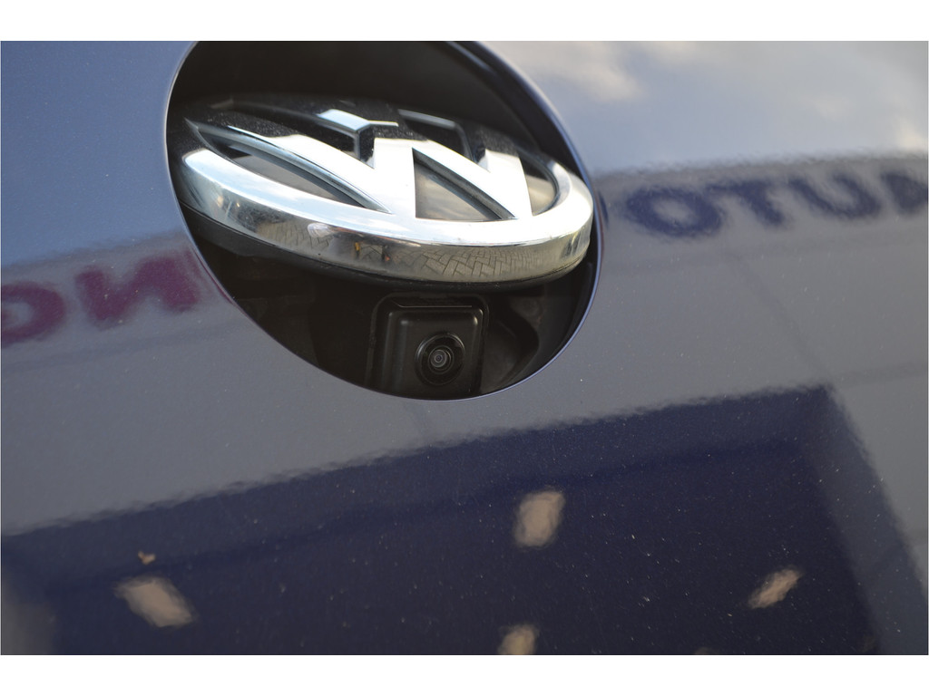 Volkswagen Passat (T899NR) met abonnement