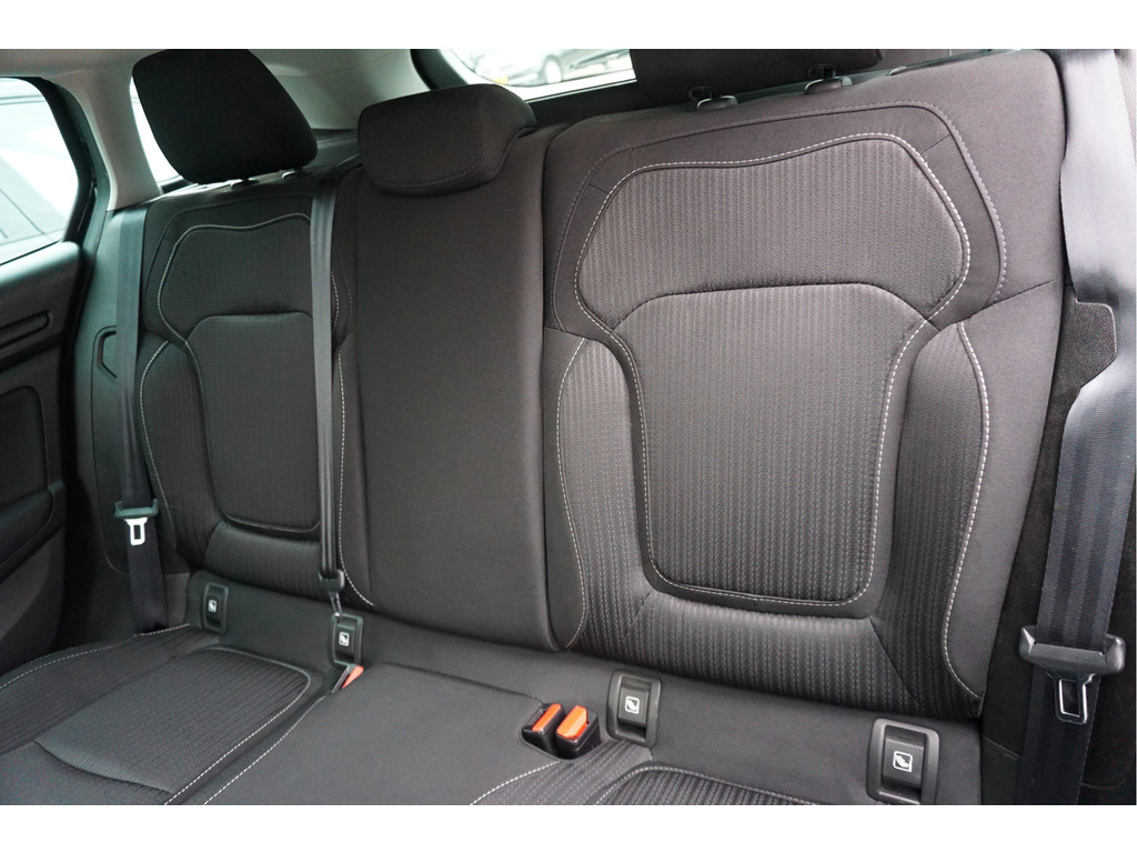 Renault MEGANE Estate (TG668F) met abonnement