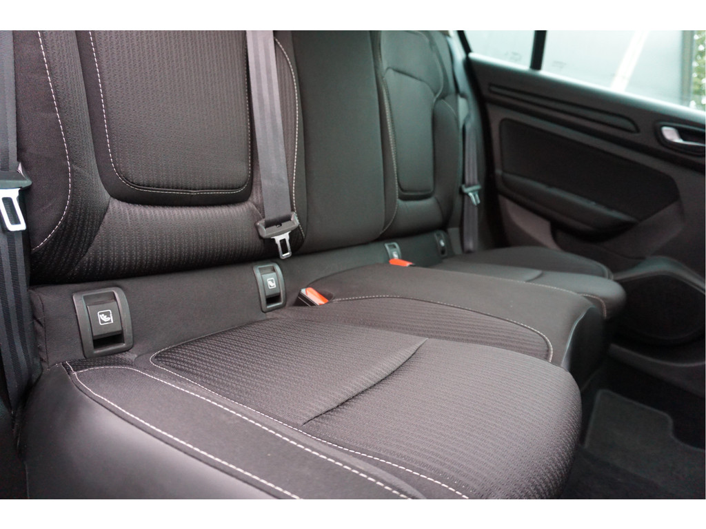 Renault MEGANE Estate (TG668F) met abonnement