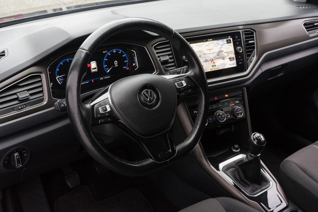 Volkswagen T-Roc (SF248K) met abonnement