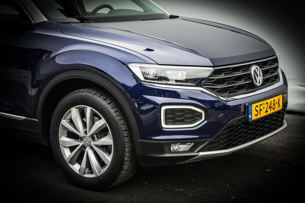 Volkswagen T-Roc (SF248K) met abonnement